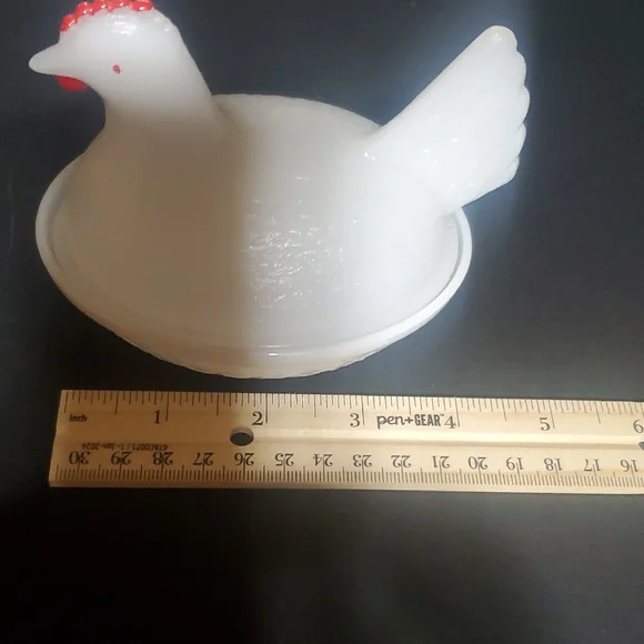 Vtg White Indiana Milk Glass Hen On Nest Medium Dish - Picture 4 of 5